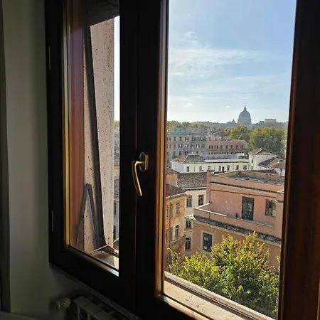 St. Peter's Apartment *